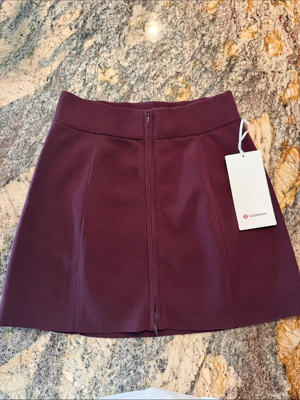 lululemon athletica | Ribbed-Knit Mini Skirt | XS